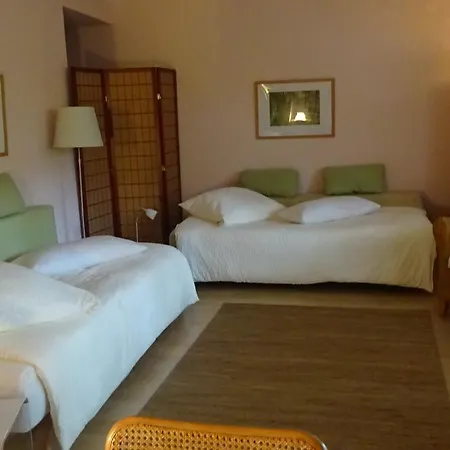 Guest Unterbach Apartment Dusseldorf